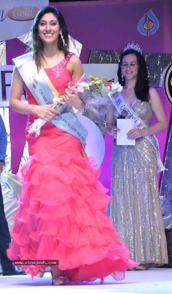 Golds Gym Miss Fit n Fab Contest - 25 / 47 photos