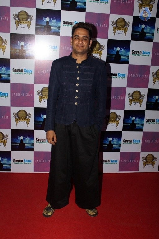 Producer Vikas Gupta Birthday Bash - 50 / 63 photos