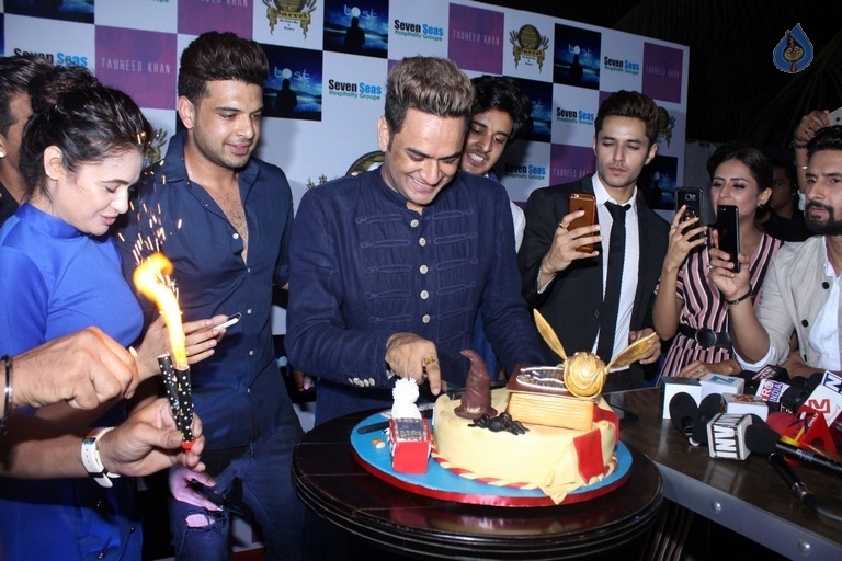 Producer Vikas Gupta Birthday Bash - 63 / 63 photos