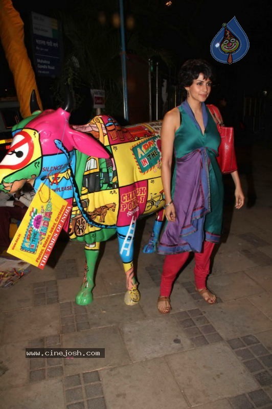 Gul Panag at Art for Dignity Preview - 16 / 23 photos