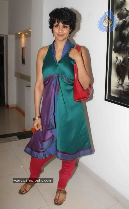 Gul Panag at Art for Dignity Preview - 23 / 23 photos