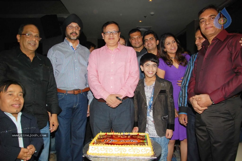 Gutar Gu 100 Episodes Celebration - 36 / 46 photos