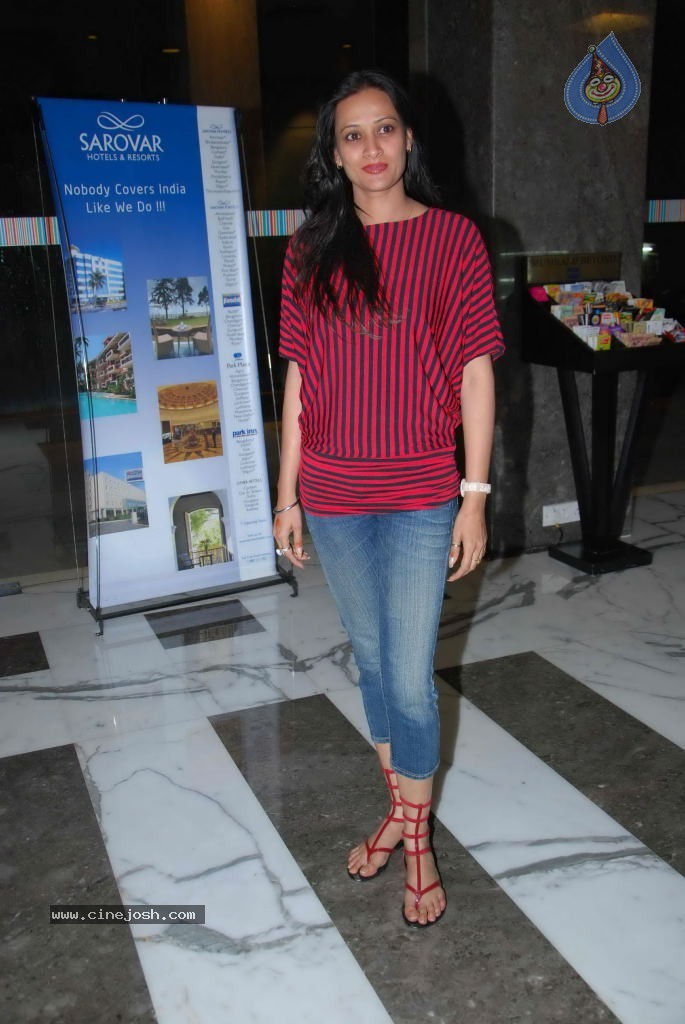 Gutar Gu 100 Episodes Celebration - 46 / 46 photos