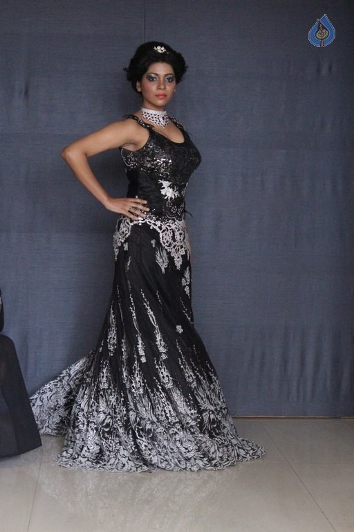 Hair and Makeup Fiesta By Bharat and Dorris - 45 / 84 photos