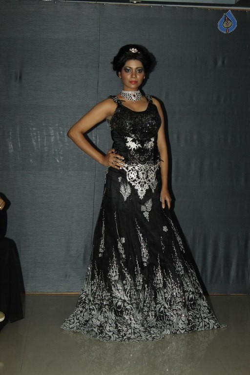 Hair and Makeup Fiesta By Bharat and Dorris - 77 / 84 photos
