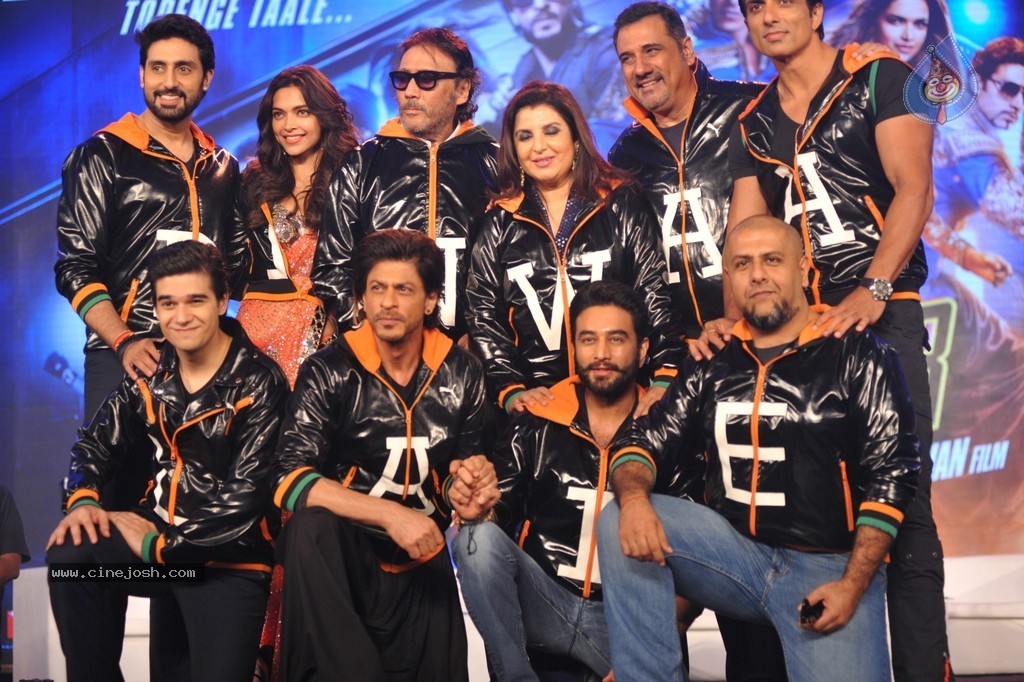 Happy New Year Trailer Launch - 20 / 60 photos