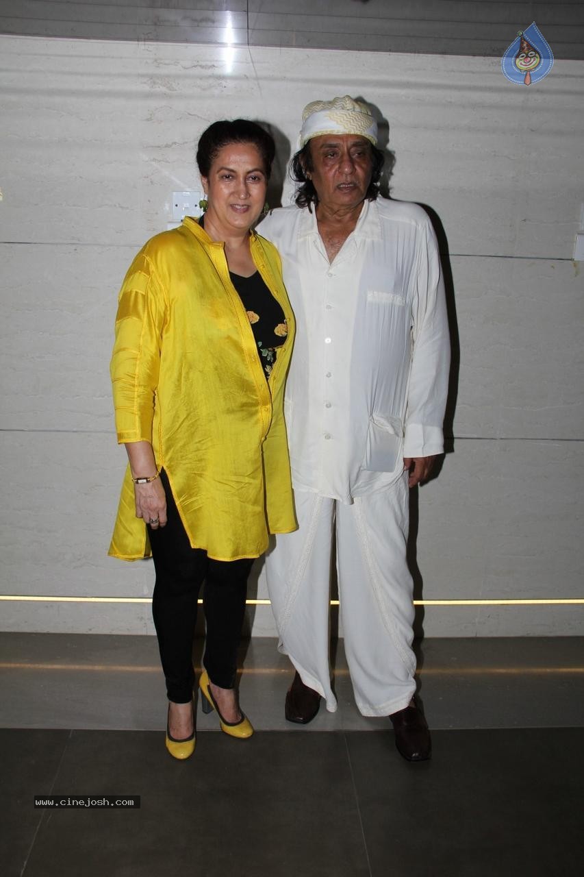 Harry Bar n Cafe Store Launch Red Carpet - 42 / 64 photos