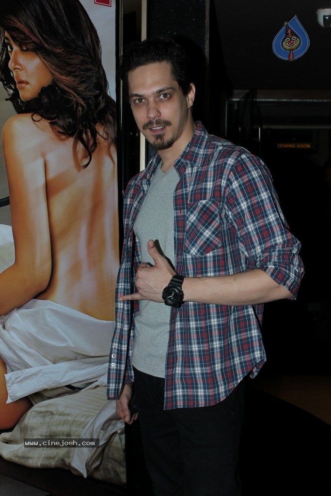 Hate Story 2 First Look Launch - 16 / 25 photos