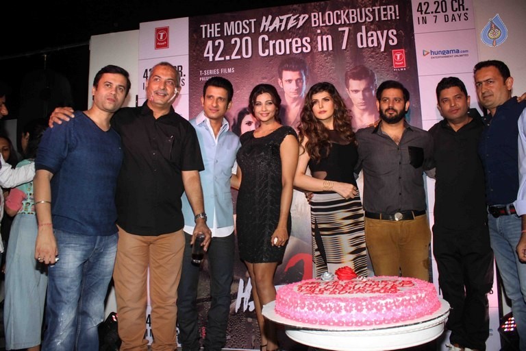 Hate Story 3 Success Party - 17 / 21 photos