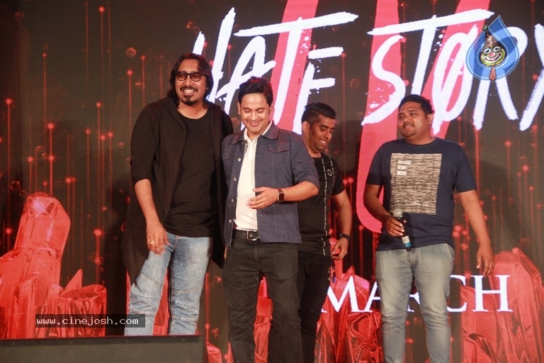 Hate Story 4 Music Concert At R City Mall - 15 / 30 photos