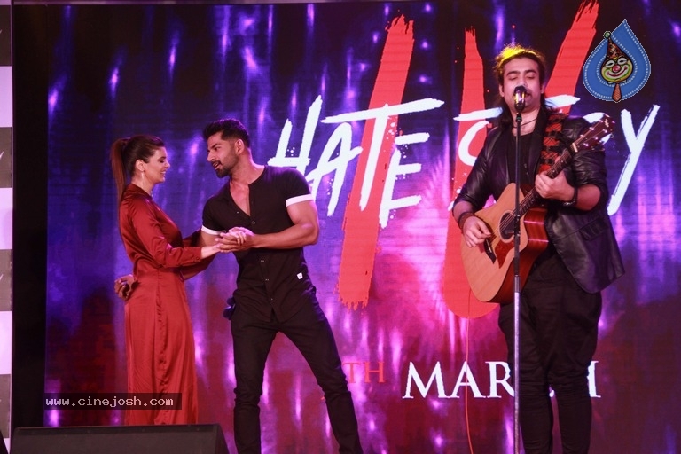 Hate Story 4 Music Concert At R City Mall - 21 / 30 photos
