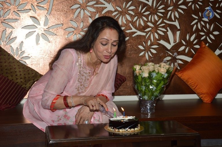 Hema Malini Birthday Celebration  - 1 / 21 photos