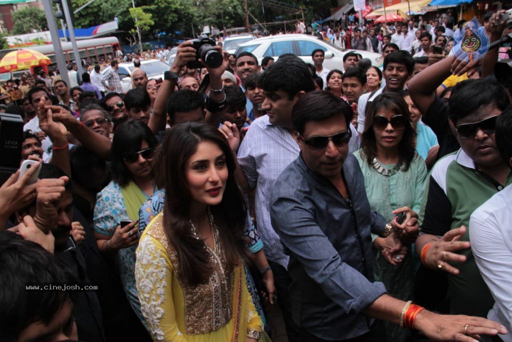 Kareena Heroine Music Launch at Siddhivinayak Temple - 5 / 45 photos