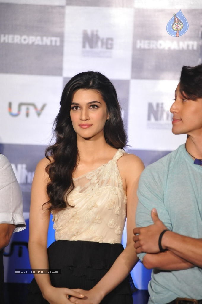 Heropanti First Look Launch - 38 / 93 photos