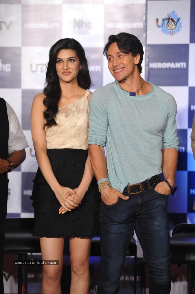 Heropanti First Look Launch - 79 / 93 photos