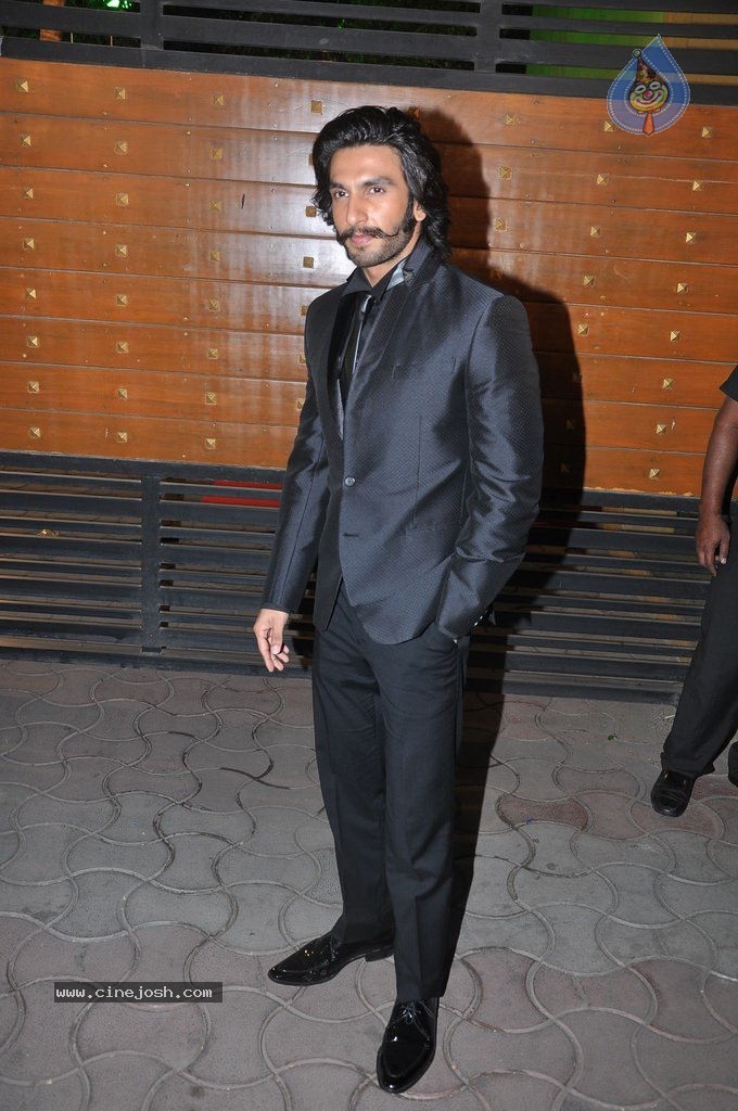 Hot Celebs at 58th IDEA Filmfare Awards - 56 / 187 photos