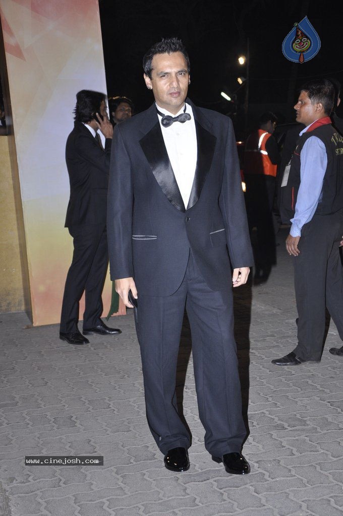 Hot Celebs at 58th IDEA Filmfare Awards - 149 / 187 photos