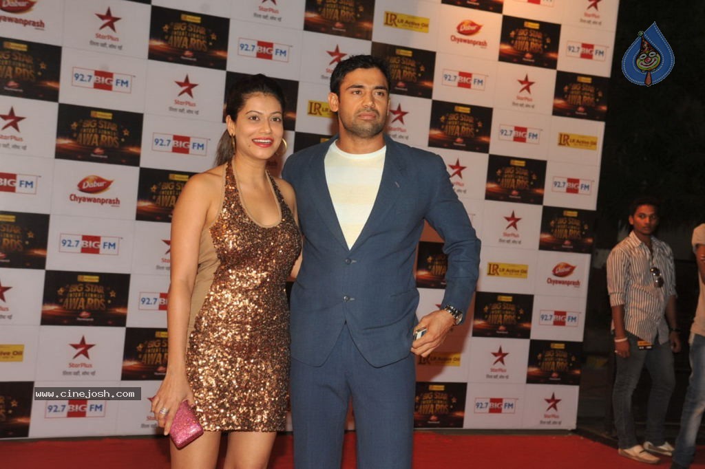 Hot Bolly Celebs at Big Star Entertainment Awards - 44 / 92 photos