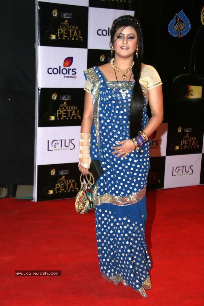 Hot Bolly Celebs at Colors Golden Petal Awards - 99 / 125 photos