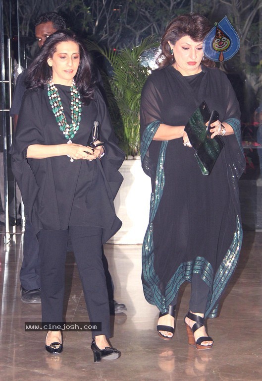 Hot Bolly Celebs at Farah Khan's House Warming Party - 49 / 95 photos