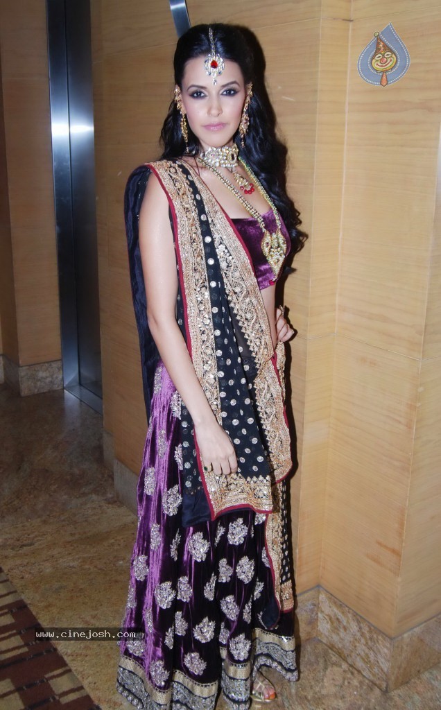Hot Bolly Celebs at Gitanjali Bollywood Night - 90 / 170 photos