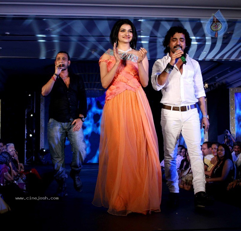 Hot Bolly Celebs at Gitanjali Ticket to Bollywood Event - 45 / 98 photos