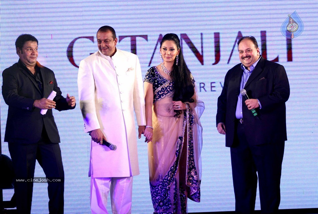 Hot Bolly Celebs at Gitanjali Ticket to Bollywood Event - 56 / 98 photos