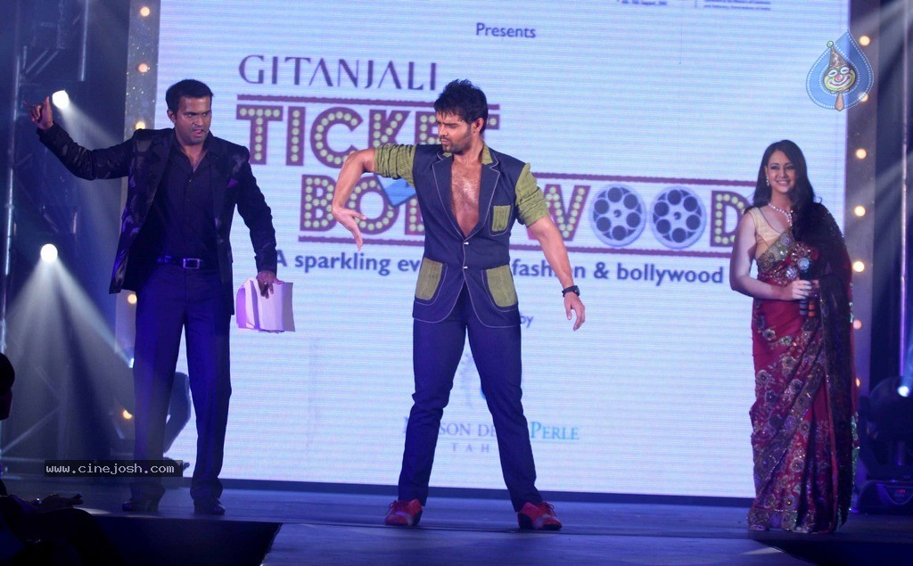 Hot Bolly Celebs at Gitanjali Ticket to Bollywood Event - 87 / 98 photos