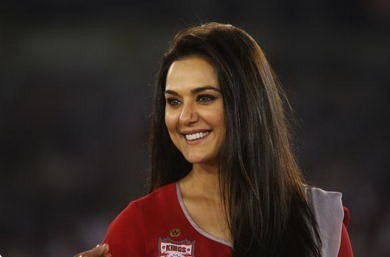 Hot Bolly Celebs at IPL - 19 / 48 photos