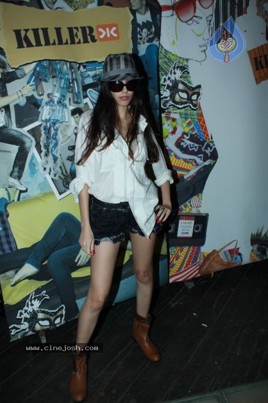 Hot Bolly Celebs at Killer Fashion Show and Party - 5 / 44 photos