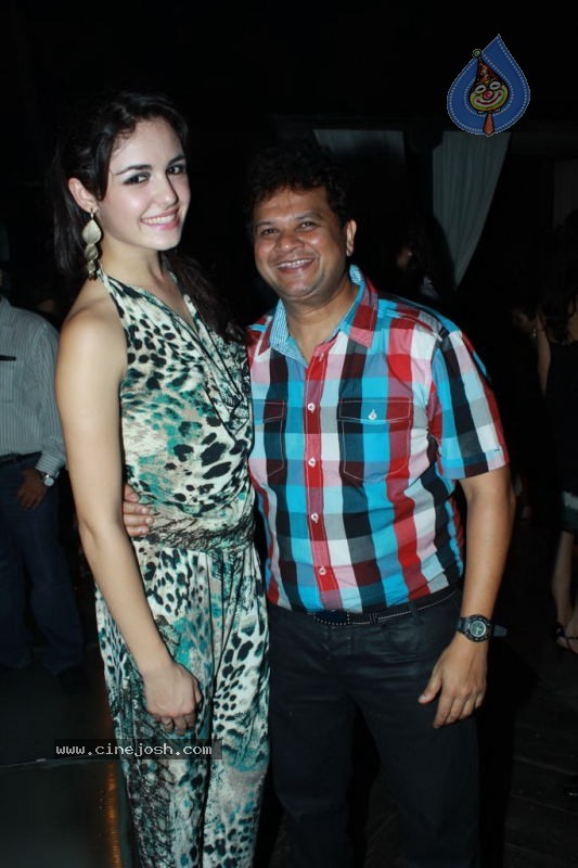 Hot Bolly Celebs at Killer Fashion Show and Party - 17 / 44 photos