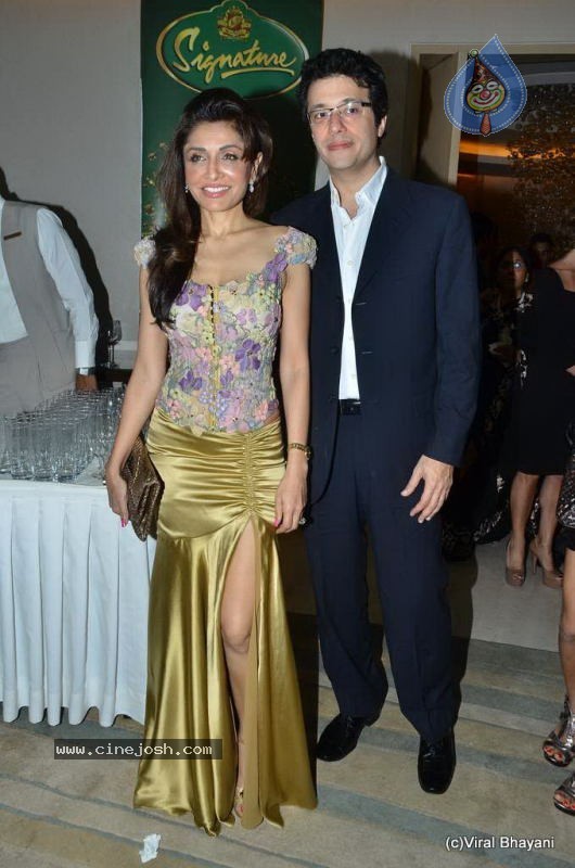 Hot Bolly Celebs at Mijwan Show - 50 / 152 photos