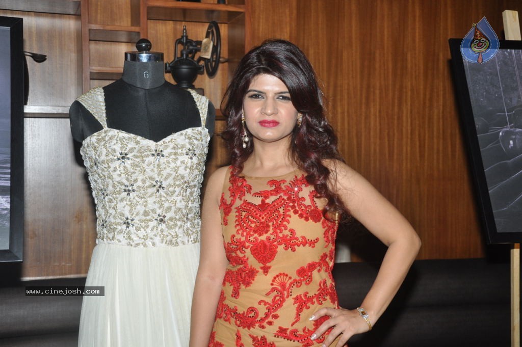 Hot Bolly Celebs at Priya Chhabria New Collection Launch - 30 / 41 photos