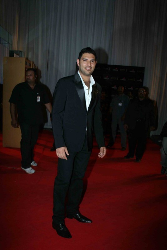 Hot Bolly Celebs at Sahara IPL Awards 2010 Ceremony - 29 / 62 photos