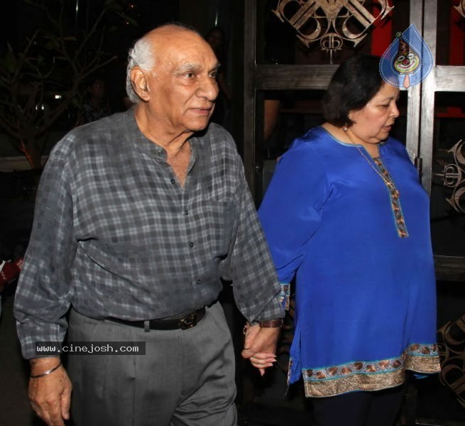 Hot Bolly Celebs at The Charcoal Project Launch - 37 / 108 photos