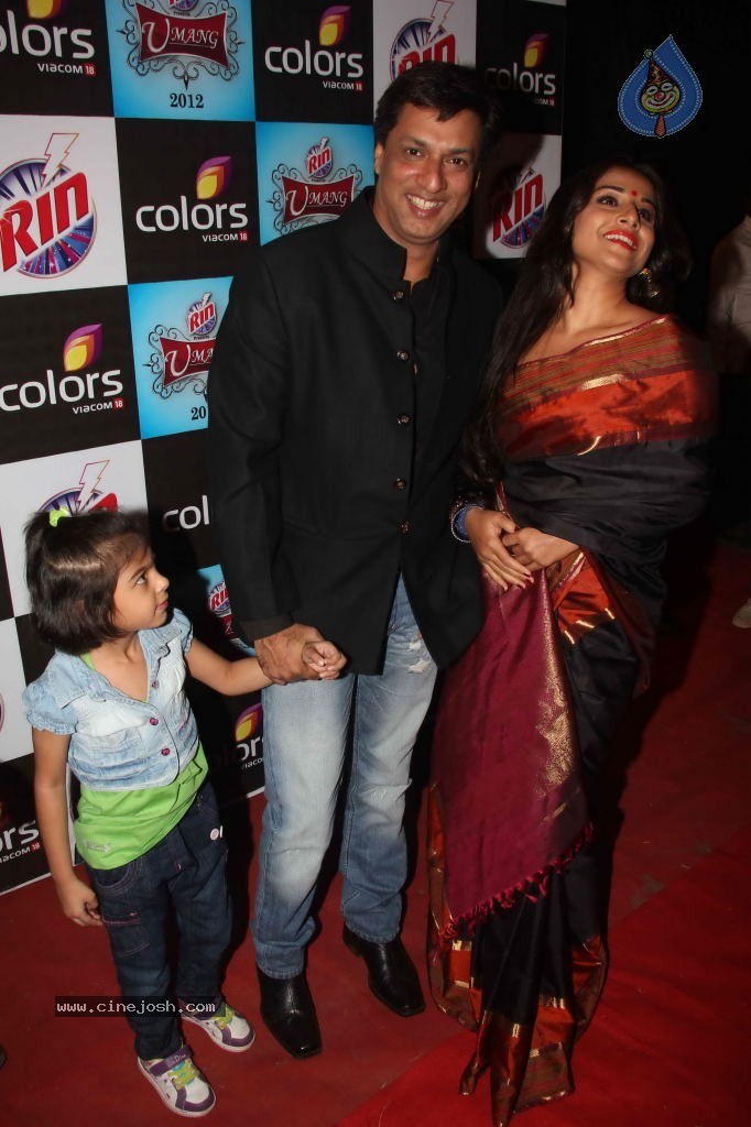 Hot Bolly Celebs at Umang 2012 - 97 / 149 photos