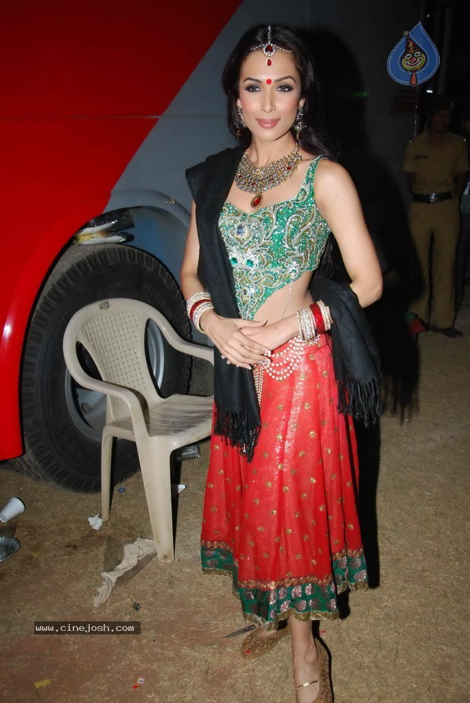 Hot Bolly Celebs at Umang 2012 - 111 / 149 photos