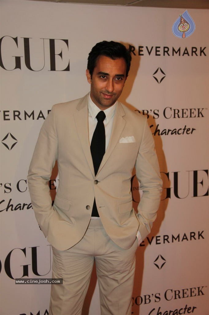 Hot Bolly Celebs at Vogue India 5th Anniversary Party - 48 / 53 photos