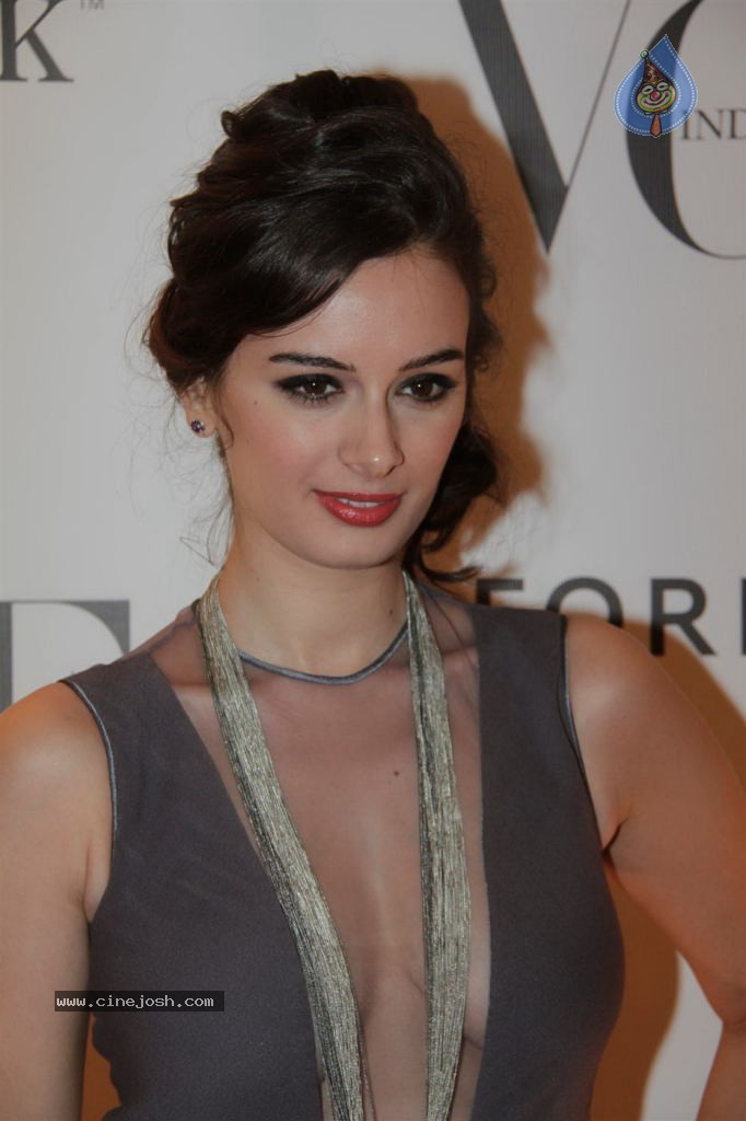 Hot Bolly Celebs at Vogue India 5th Anniversary Party - 52 / 53 photos