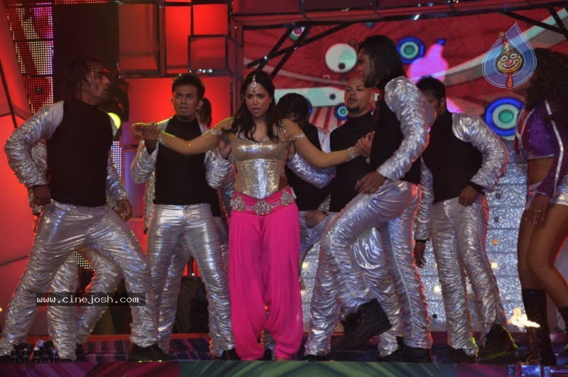 Hot Bolly Celebs Performance at Gitanjali Wedding Carnival - 24 / 67 photos