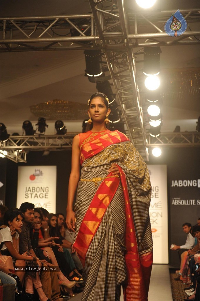 Hot Bolly Celebs Walks the Ramp at LFW 2014 - 47 / 187 photos