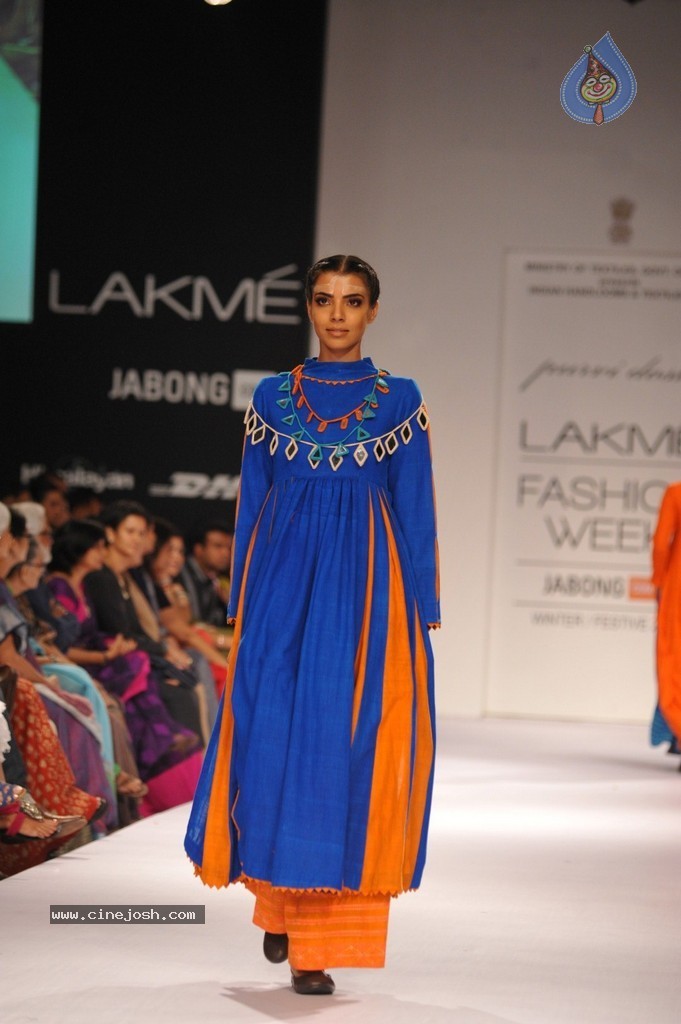 Hot Bolly Celebs Walks the Ramp at LFW 2014 - 57 / 187 photos