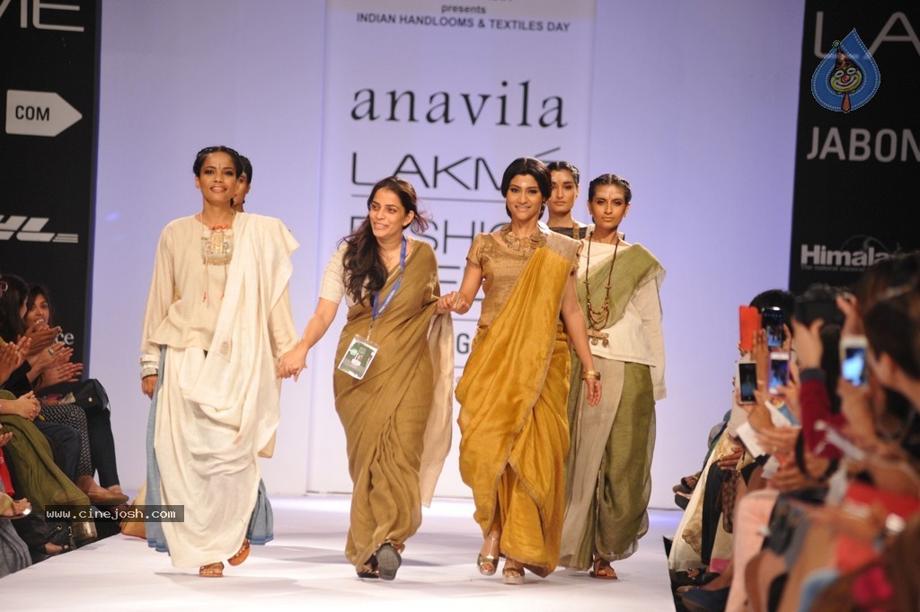 Hot Bolly Celebs Walks the Ramp at LFW 2014 - 68 / 187 photos
