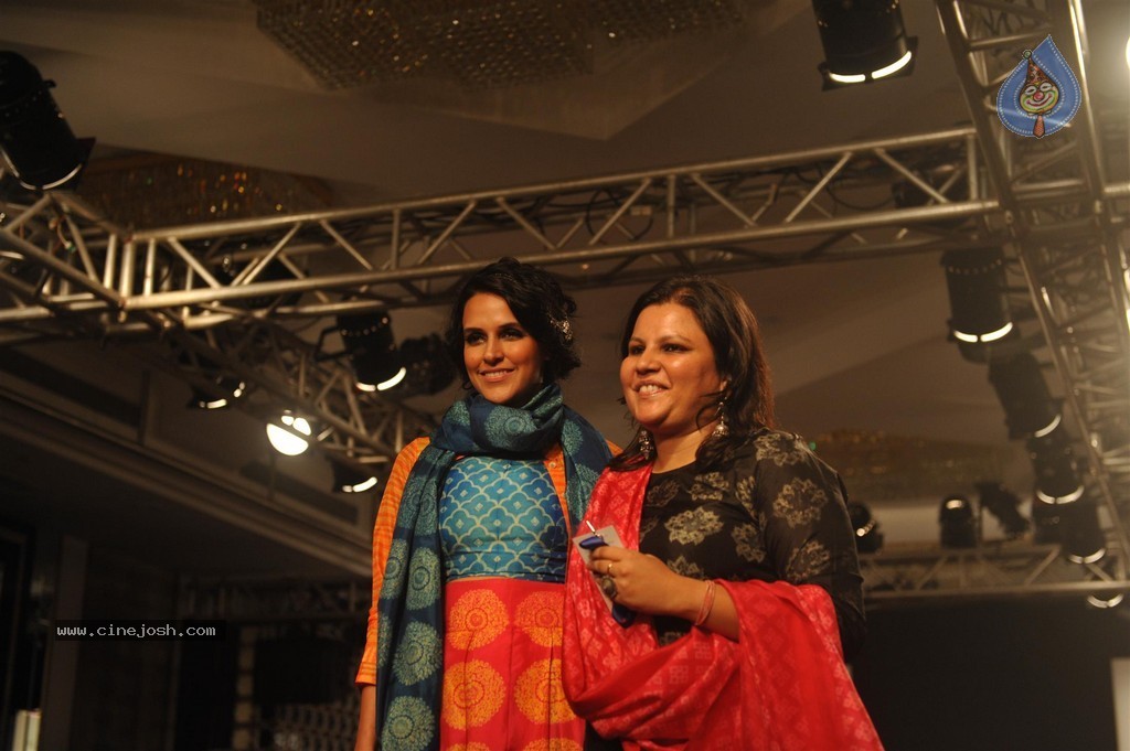 Hot Bolly Celebs Walks the Ramp at LFW 2014 - 83 / 187 photos