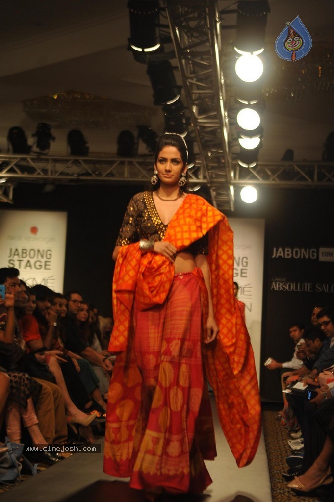 Hot Bolly Celebs Walks the Ramp at LFW 2014 - 89 / 187 photos