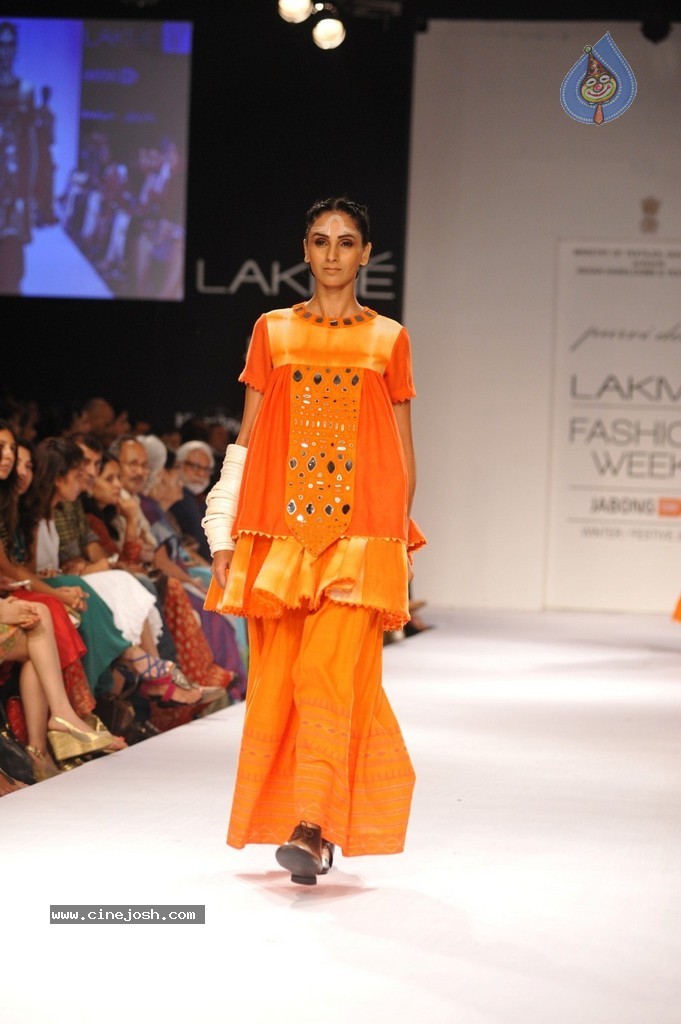 Hot Bolly Celebs Walks the Ramp at LFW 2014 - 102 / 187 photos