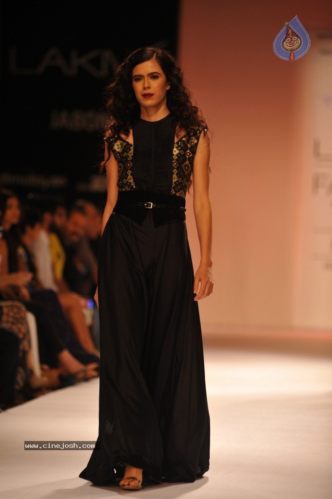 Hot Bolly Celebs Walks the Ramp at LFW 2014 - 106 / 187 photos