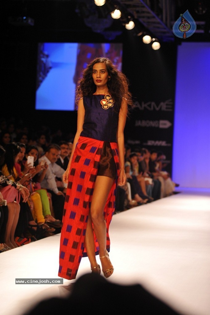 Hot Bolly Celebs Walks the Ramp at LFW 2014 - 119 / 187 photos