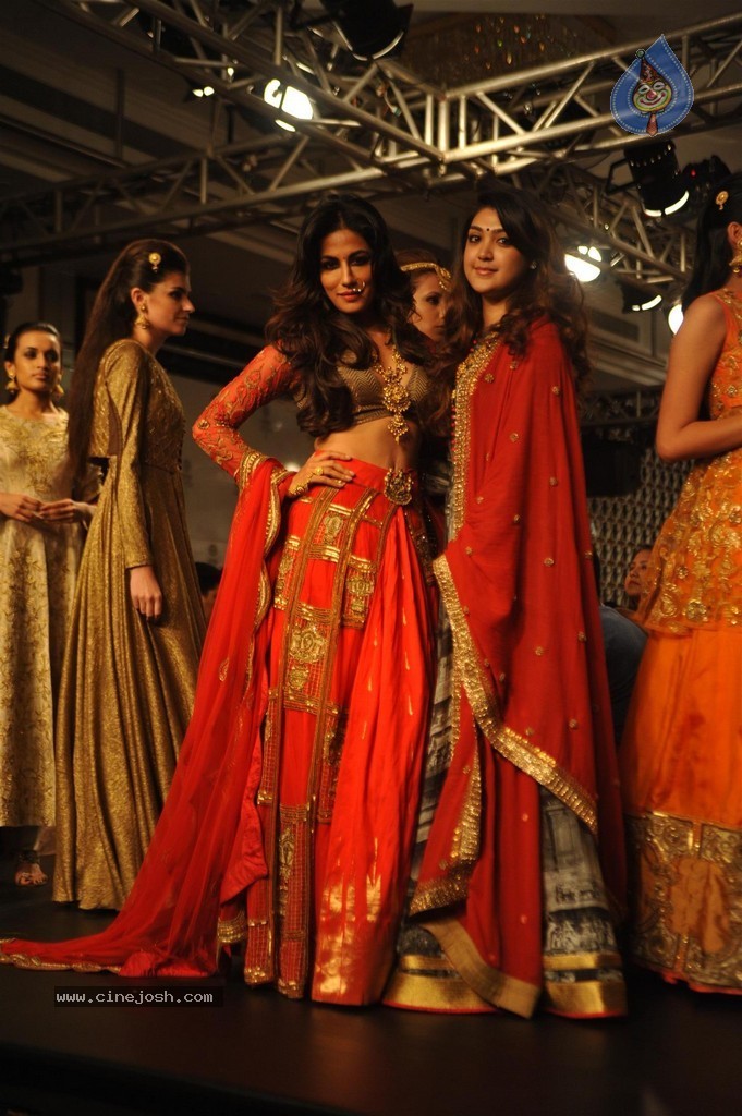 Hot Bolly Celebs Walks the Ramp at LFW 2014 - 135 / 187 photos