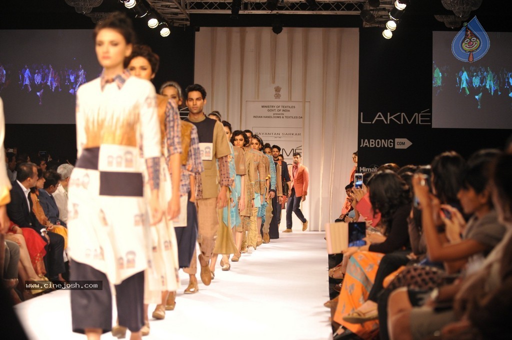 Hot Bolly Celebs Walks the Ramp at LFW 2014 - 138 / 187 photos